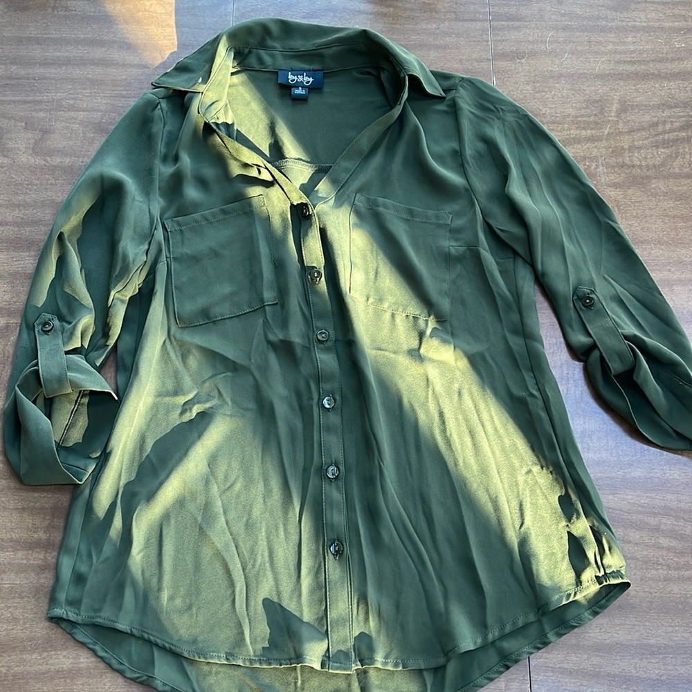 By & By Olive Green Women’s Button Down Size Small